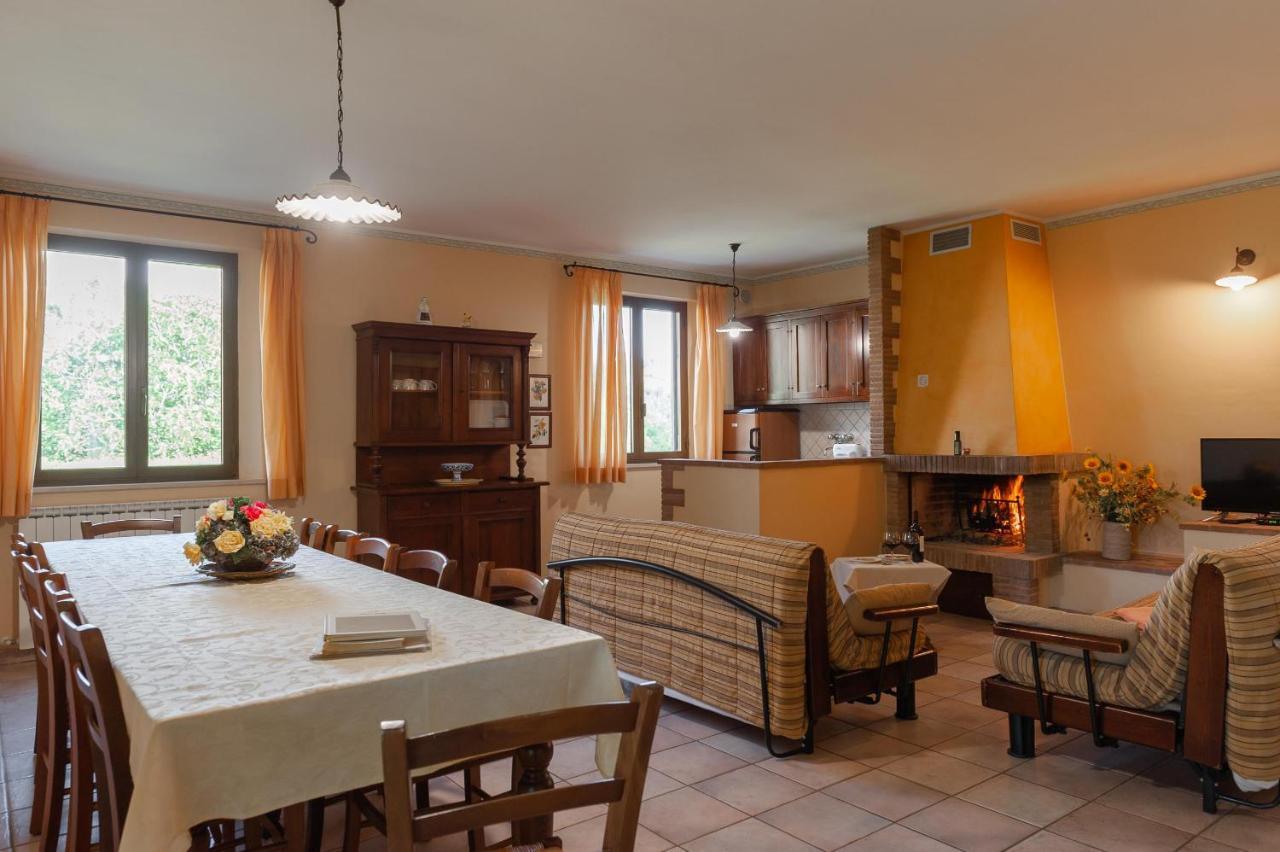 Agriturismo Le Dolci Colline Valfabbrica Екстер'єр фото