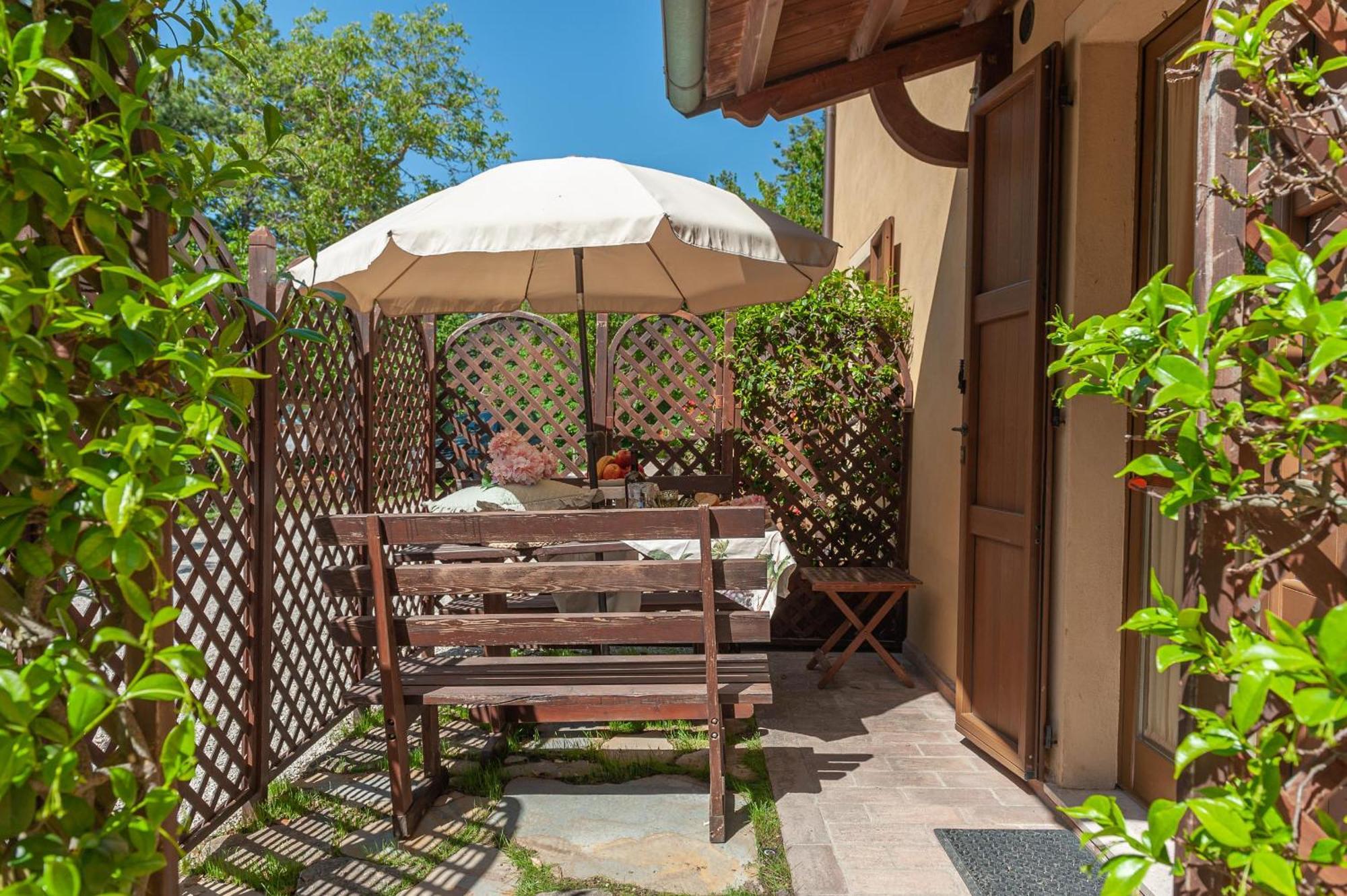 Agriturismo Le Dolci Colline Valfabbrica Екстер'єр фото
